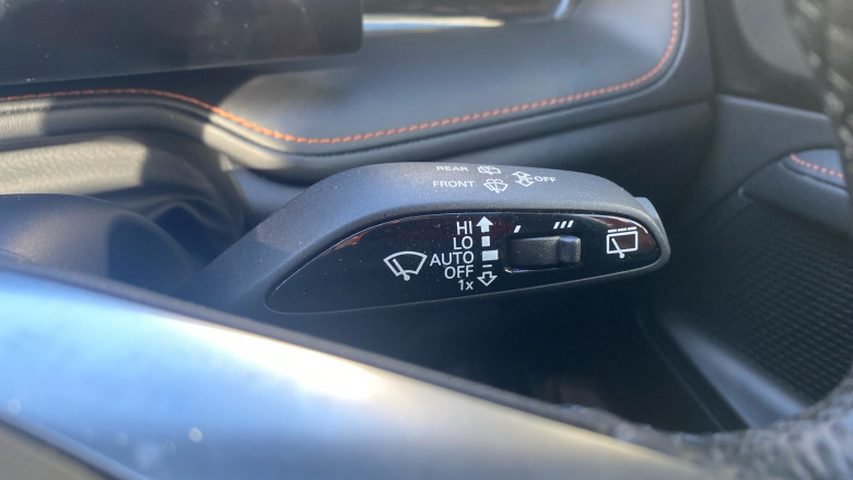 MG HS 1.5 T-GDI Trophy 5dr DCT Petrol Hatchback